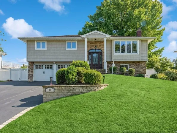 91 Harvest Lane, Commack, NY 11725