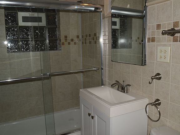 5th image of 1932 S Central Ave APT 3
