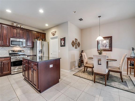 4th image of 7445 Pasatiempo Dr