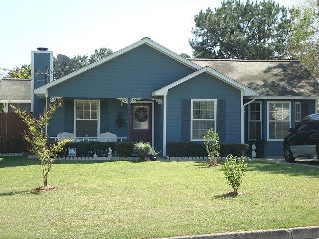 1st image of 104 Southwood Ct