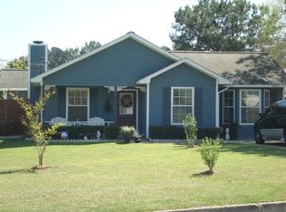 104 Southwood Ct, Dothan, AL 36301