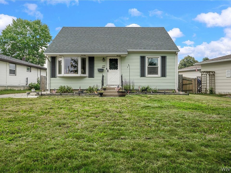 1st image of 209 Darwin Dr