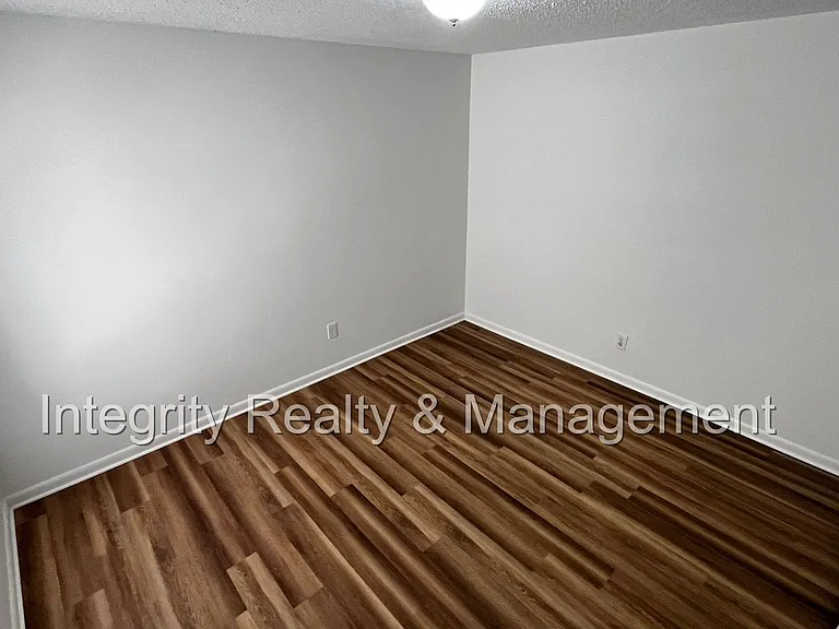 8326 Windypine Ln — Photo 9