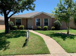 2946 Marquis Ln, Lancaster, TX 75134