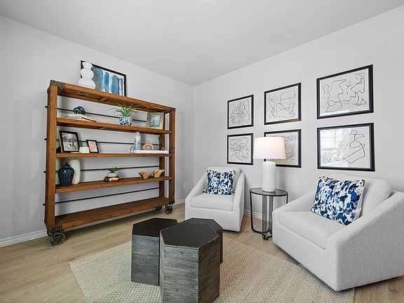 5th image of 1808 Apache Cir