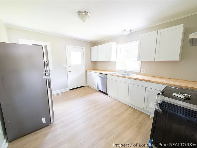 4825 Cottonwood Dr — Photo 5