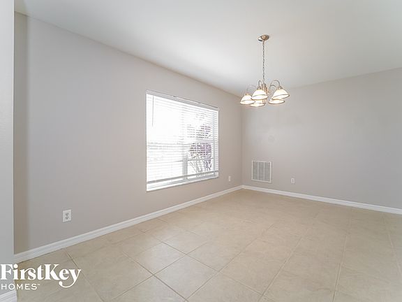 3rd image of 3863 Atwater Dr