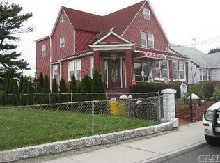 255 Allen St, Lawrence, NY 11559