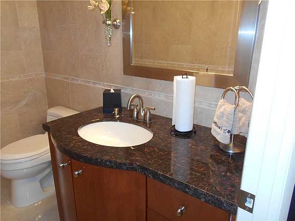 4th image of 1904 S Ocean Dr APT 705