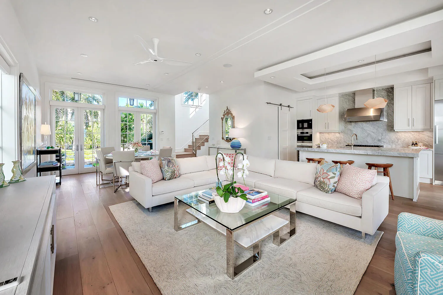 3 bed, 3.5 bath, 3662 sqft, $48,000 — Photo 4