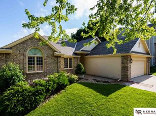 16172 Lamp St, Omaha, NE 68118