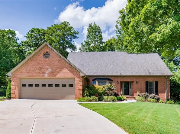 125 Stepping Stone Ln, Alpharetta, GA 30004