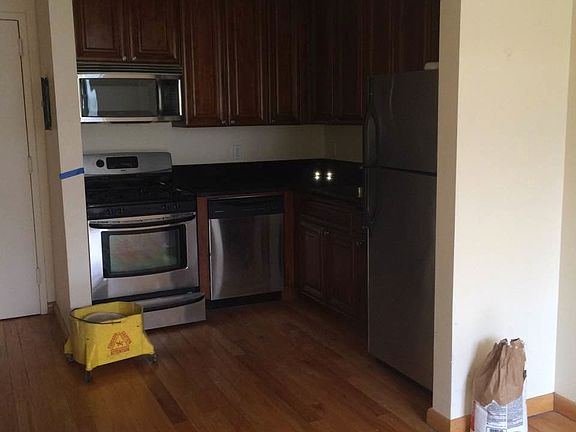 4th image of 14-34 110th St #4C