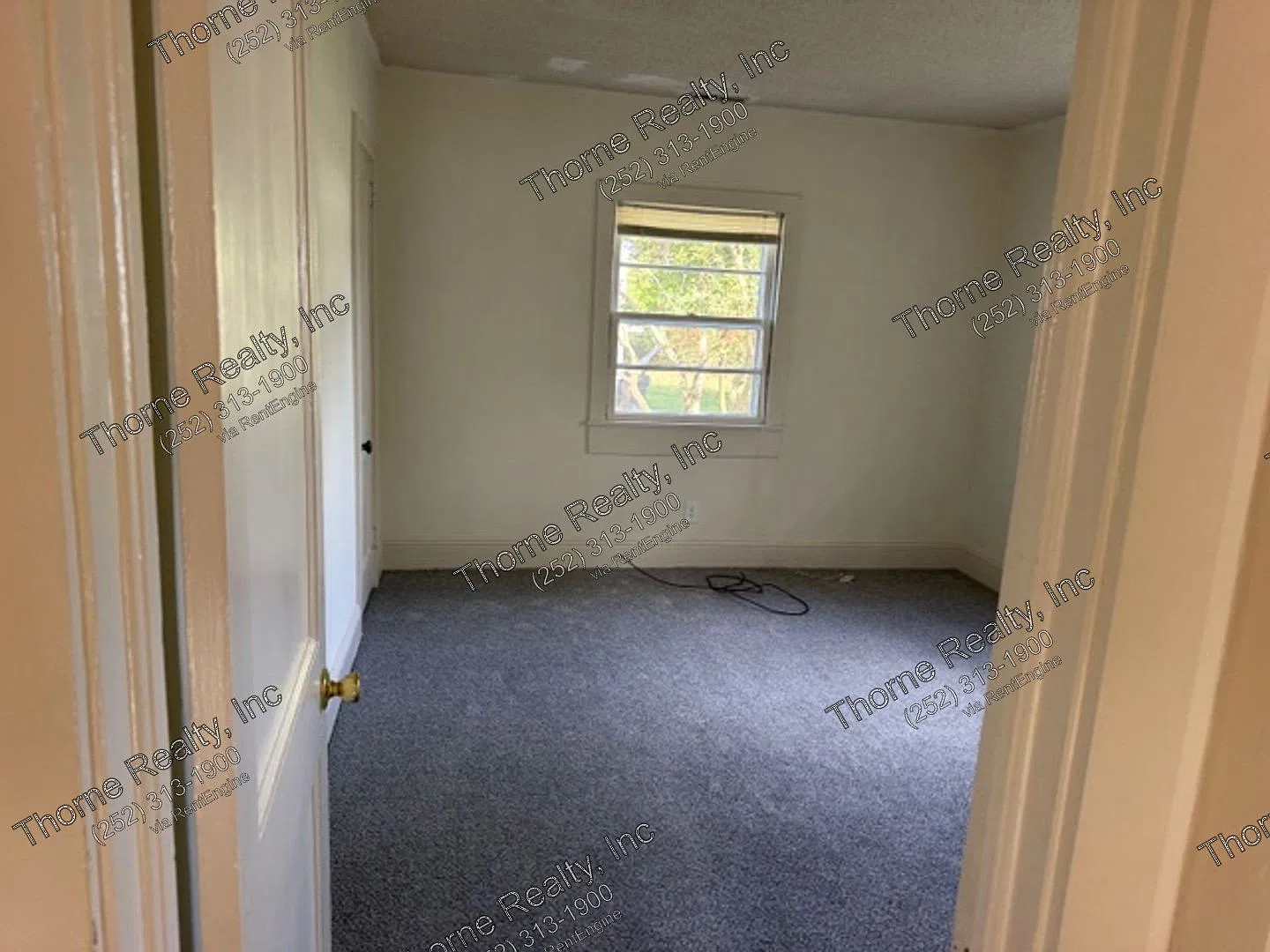 2 bed, 1.0 bath, 896 sqft, $895 — Photo 3