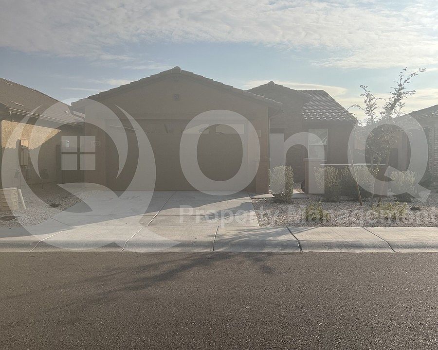 1st image of 8953 W Palo Verde Dr