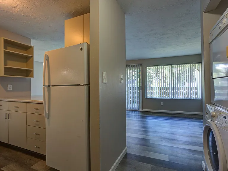 Sierra Terrace — Photo 34