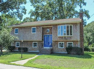 119 Circuit Dr, Riverside, RI 02915