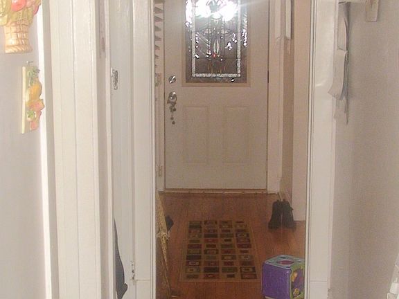 4th image of 1028 N Lawler Ave