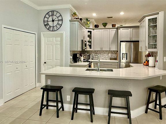 3rd image of 1335 E Barwick Ranch Cir