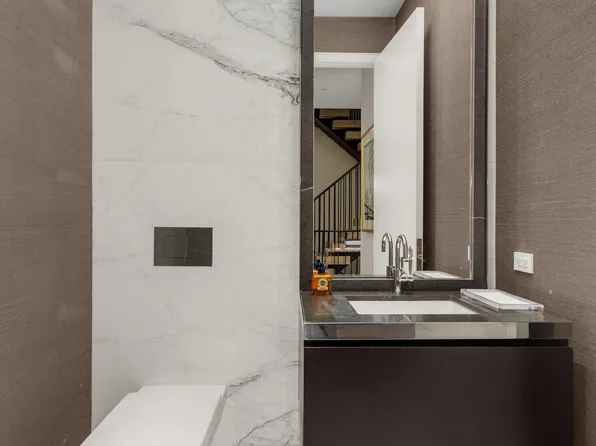 11 Beach Street image 9 of 28