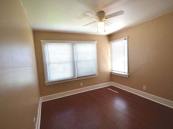 3rd image of 4430 Oregon St