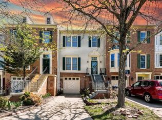25436 Herring Creek Dr, Chantilly, VA 20152