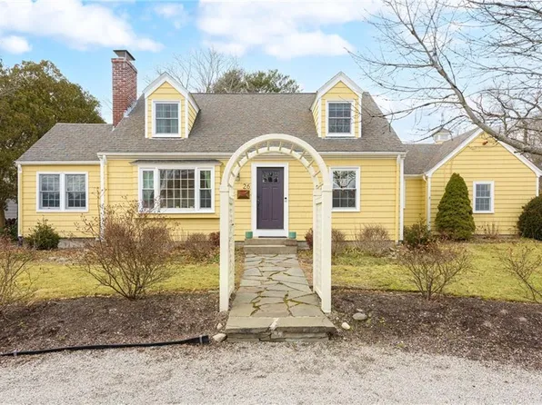 26 Old River Rd, Barrington, RI 02806