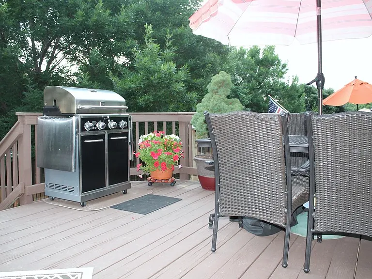 Deck