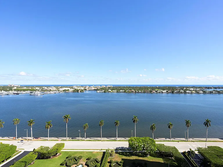 1801 S Flagler Dr #Penthouse 11 — Photo 1