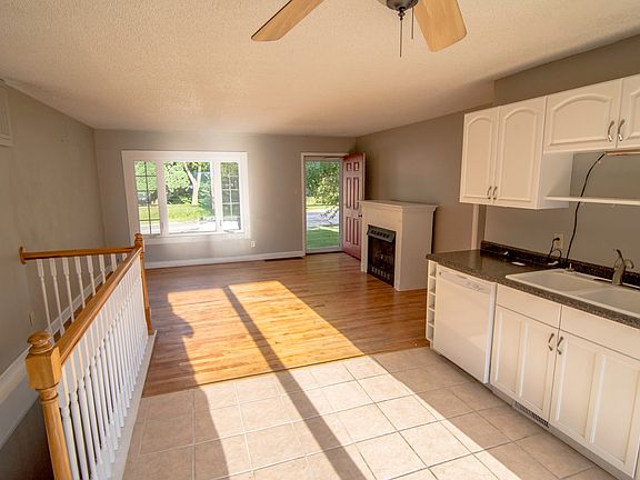 2nd image of 2703 Cedar Heights Dr