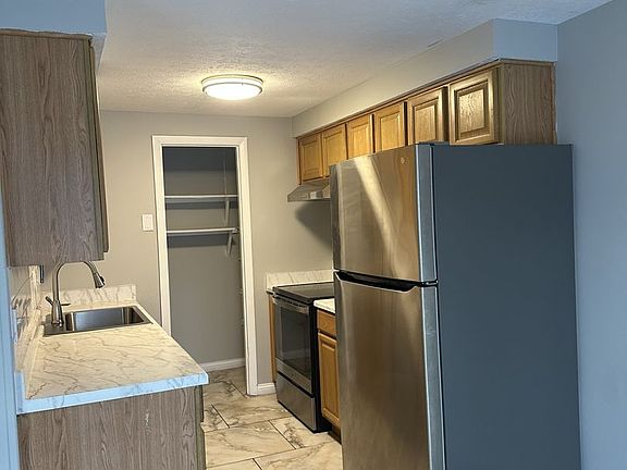 4th image of 2783 Avati Dr