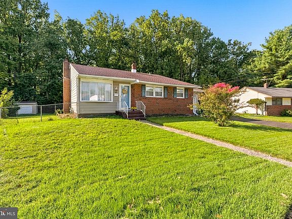 2nd image of 516 Beverly Dr