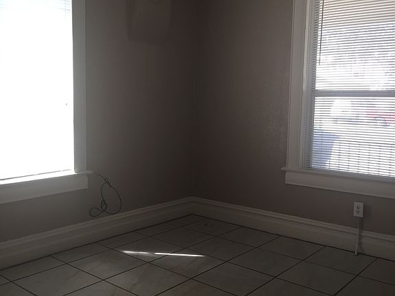 2nd image of 2320 Wyoming Ave #A