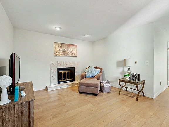 2nd image of 3630 Cambridge St