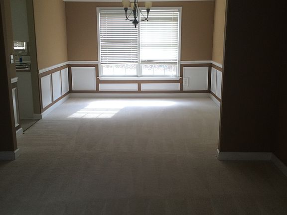 Formal living/dining room