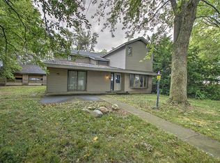 8349 Sawyer Rd, Decatur, IL 62526