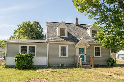 26 Davis Ave Photo 1