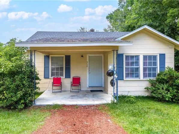 352 Pineview Dr, Waycross, GA 31501