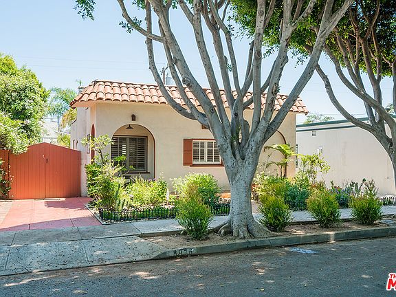 5th image of 8976 Lloyd Pl