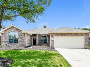 403 Cedar Lake Dr, League City, TX 77573