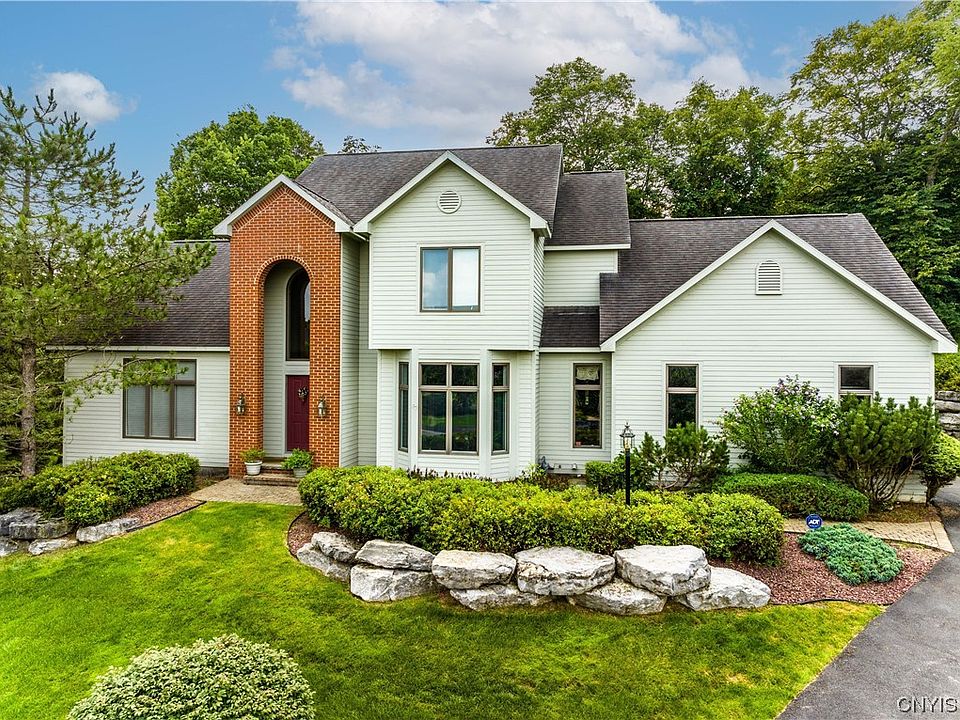 1st image of 5163 Burnside Dr