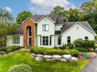5163 Burnside Dr, Jamesville, NY 13078