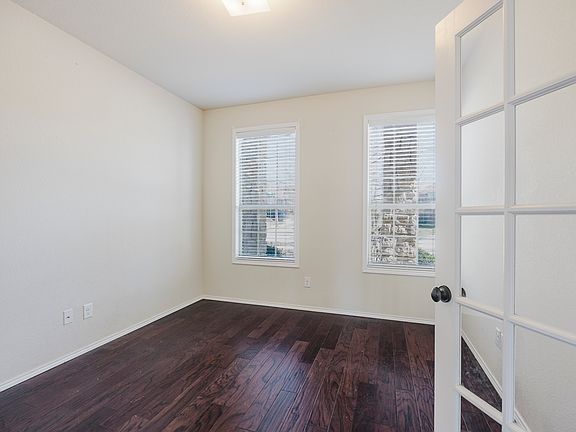 5th image of 3404 Oceanview Dr