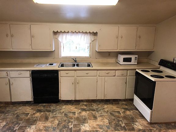 5th image of 712 E Vine St