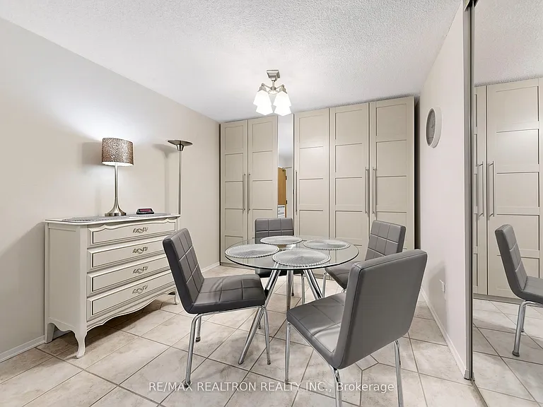 326 Major Mackenzie Dr E #307 — Photo 22