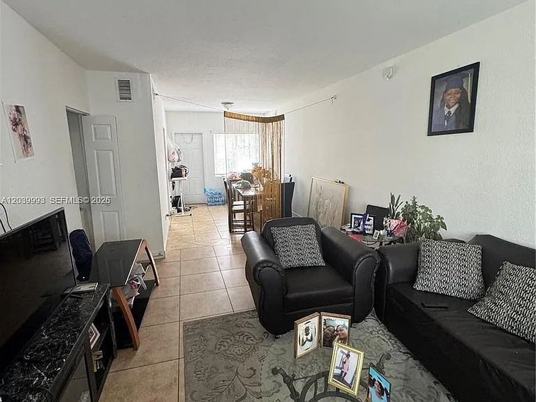 8456 NW 4th Ct #8456 — Photo 2