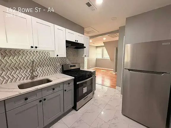 3rd image of 142 Rowe St APT A4