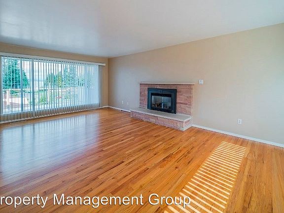 5th image of 1701 Holbrook Ave
