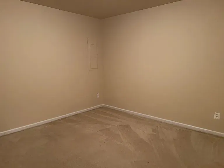 2271 Whittington Dr — Photo 2