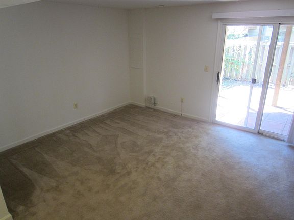 4th image of 14572 Croatan Dr